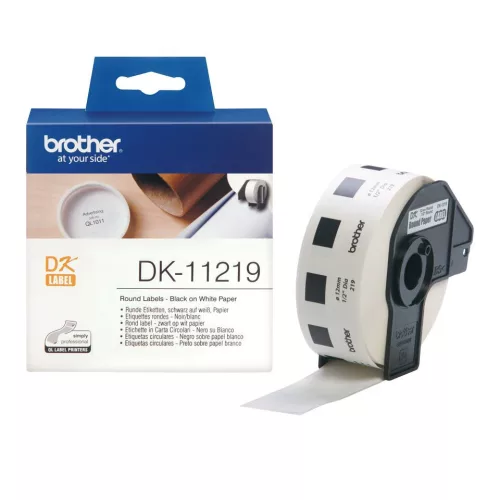 BROTHER DK-11219 FEHÉR ALAPON FEKETE, 12MM-ES, ÖNTAPADÓS KÖR ALAKÚ EREDETI ETIKETT CÍMKE TEKERCSBEN (DK11219)