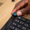JLAB JBUDS WIRELESS BLUETOOTH BILLENTYŰZET FEKETE, US
